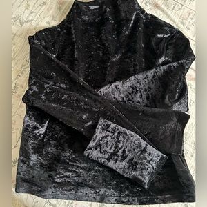 Lululemon align velour mock neck crop